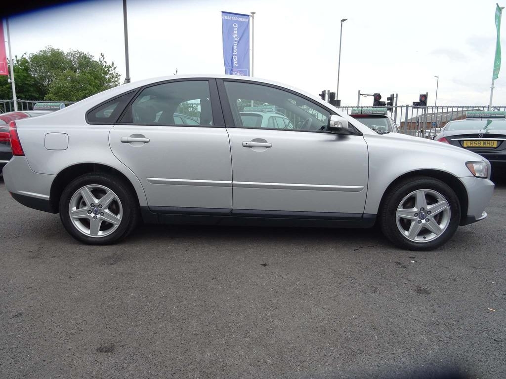 Volvo S40 1.8 R-Design Sport 4dr 