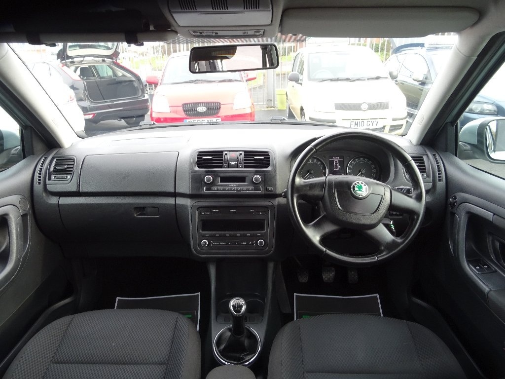 SKODA Fabia 1.6 TDI CR DPF Elegance 5dr 