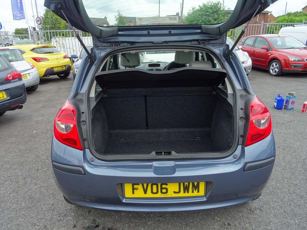 Renault Clio 1.2 16v Expression 5dr 